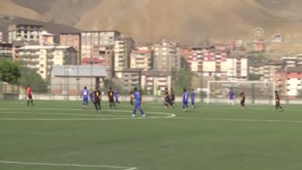 Hakkari Ziraat Türkiye Kupası - Hakkarispor, Tatvan Gençlerbirliğispor'u 3-1 Mağlup Ederek Tur...