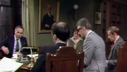 Yes Minister s02e07 A Question of Loyalty