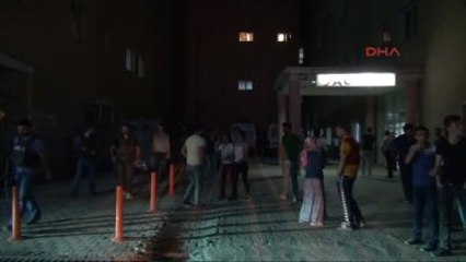 Hakkari'de Zırhlı Polis Aracının Geçişi Sırasında Patlama 1 Çocuk Yaralı