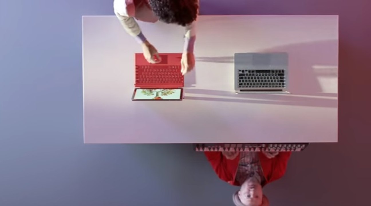 VÍDEO: Microsoft vuelve a trolear a Apple