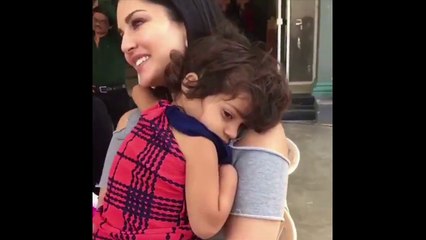 Priyanka Chopra's CUTE Video Playing With A Child