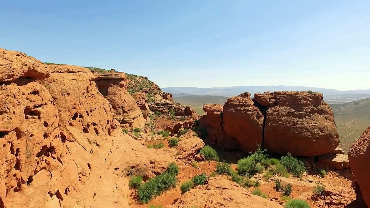 2016 Lexus LX 570- Just How Good Is The Most Expensive Lexus- - Ignition Ep. 158_6