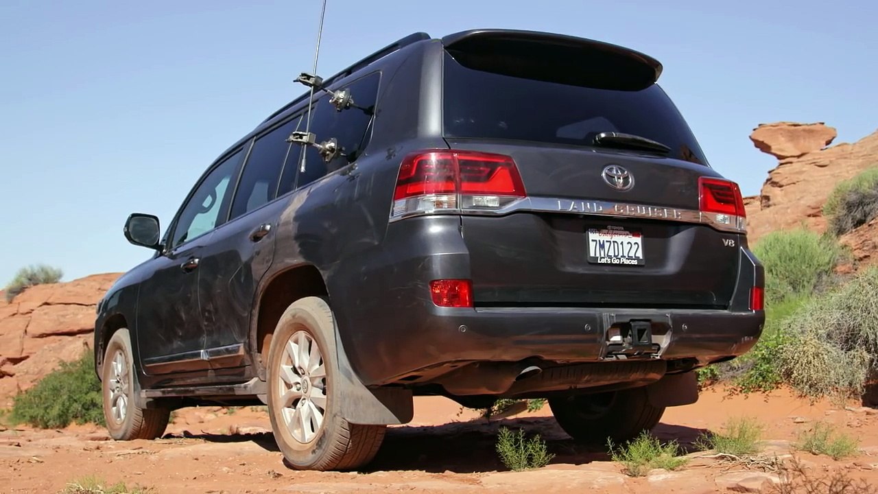 2016 Lexus LX 570- Just How Good Is The Most Expensive Lexus- - Ignition Ep. 158_14