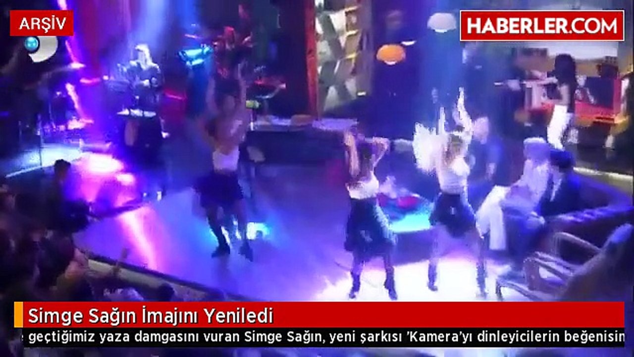 Simge Sağın İmajını Yeniledi