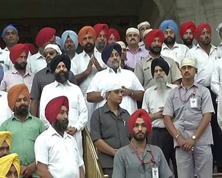 Sukhbir Badal And Harsimrat Badal Visit at Drabar Sahib