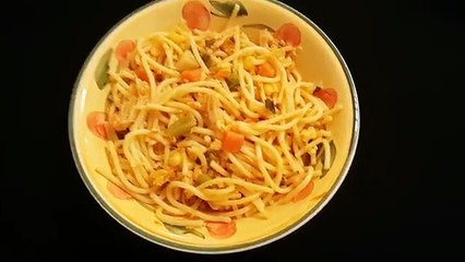 Crispy Chinese Noodle Egg Rolls in Urdu