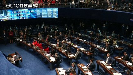 Brasil: "Tirar uma pessoa inocente do Governo é um golpe de Estado" - Dilma Rousseff