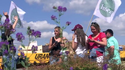 Prix du lait: mobilisation contre Lactalis, à Cesson-Sévigné