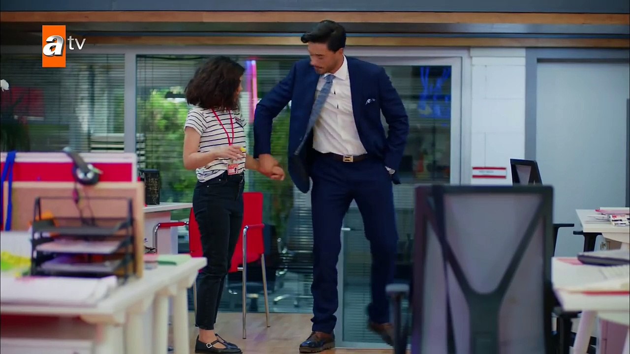 Dövüyor mu seviyor mu belli değil! - Seviyor Sevmiyor 5. Bölüm - atv