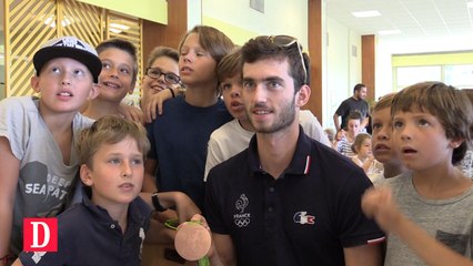 Le champion toulousain d'aviron Thibault Colard rend visite à son club, le TUC