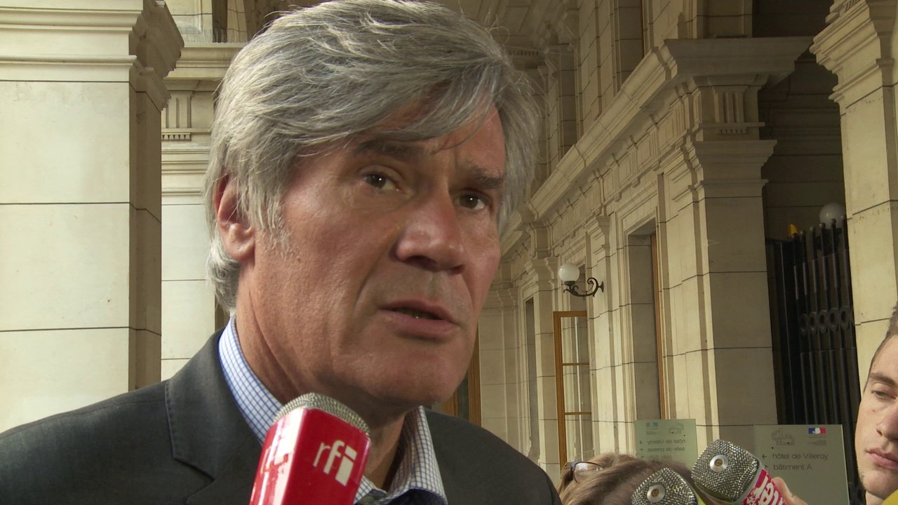 Stéphane Le Foll présente les mesures nationales de maîtrise de la production laitière