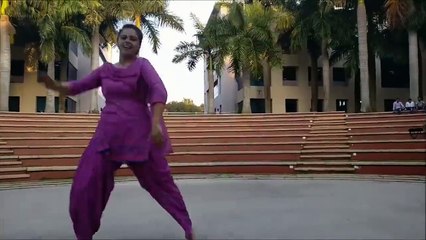 ਰਣਜੀਤ ਬਾਵਾ ਦੇ ਗੀਤ 'ਤੇ ਇਸ ਮੁਟਿਆਰ ਨੇ ਕਰਵਾਈ 'ਬੱਲੇ-ਬੱਲੇ'