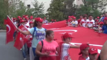 Şehitlere Saygı Yürüyüşü ve Mehmetçikle El Ele Mitingi"