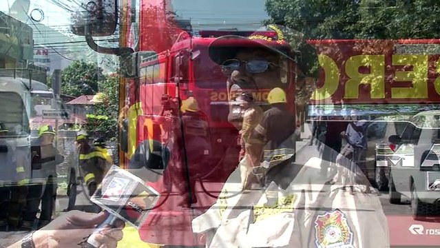 Dos postes de tendido electrico se incendian