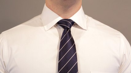 How to Tie a Half Windsor Knot