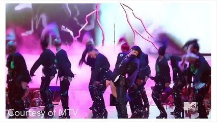 Drake Kisses Rihanna: MTV VMAs 2016 Best & Worst Moments