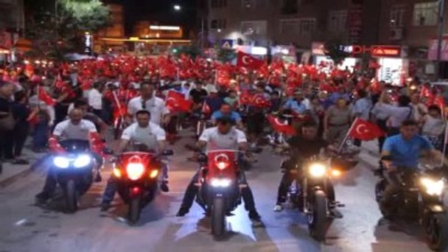 Burdur - Önce Meşaleli Yürüyüş, Ardından Nikah Töreni