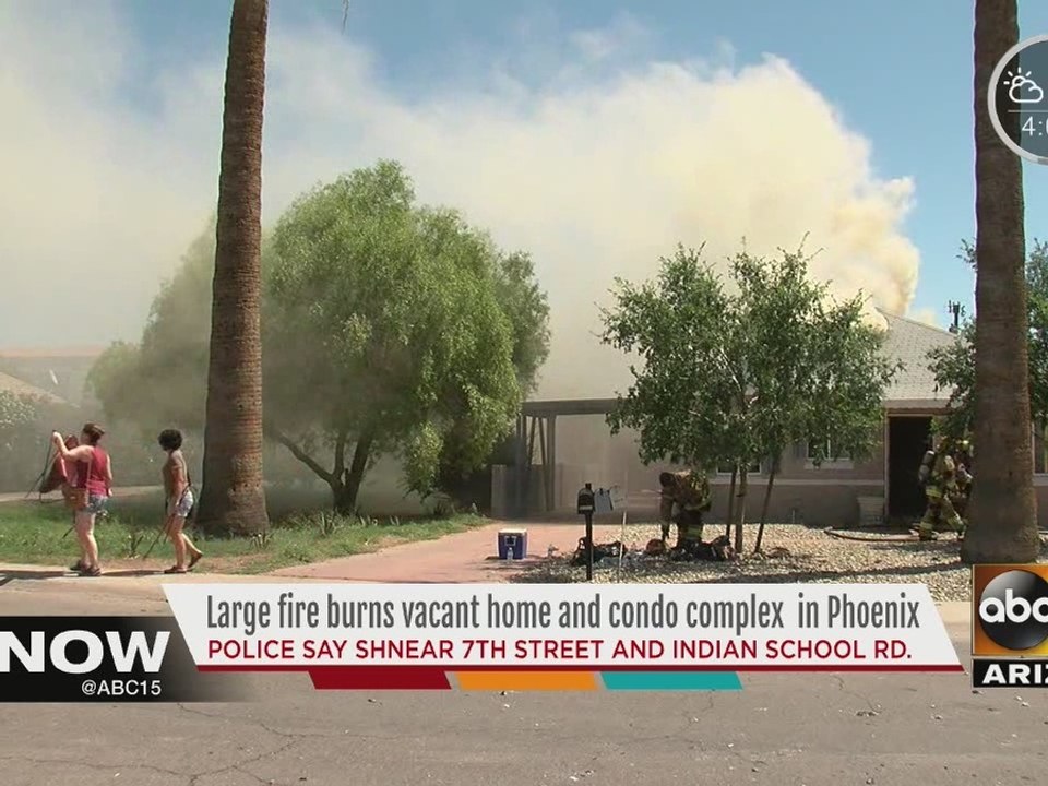 30 firefighters battle blaze at abandoned home in central Phoenix