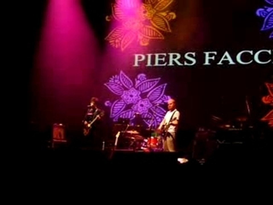 Piers Faccini - Sharpening Bone (1ère partie Ben Harper)