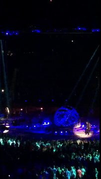 Trisha Yearwood - In Another's Eyes LIVE PERFORMANCE