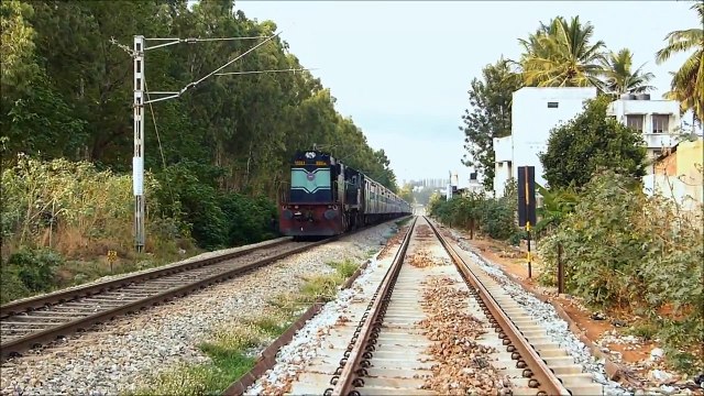 Careless MORON makes the Train SCREAM - Indian Railways