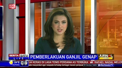 Foto-foto Suasana Dalam KRL Commuter Line Pada Jam Sibuk