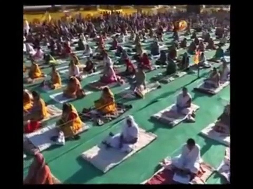 Health Tips For Healthy & Glowing Skin   Gharelu Upay   Baba Ramdev