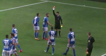 İsveçli Futbolcu, Gol Sevincinde Oyundan Atıldı