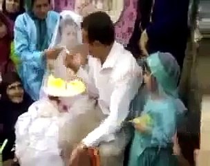 MULHER CASO E APANHOU slap on wedding