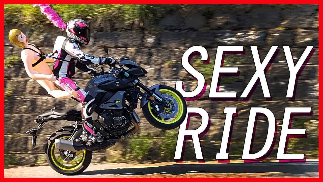 Yamaha MT-10 vs KTM Superduke GT : 2 motos pour 4 débiles