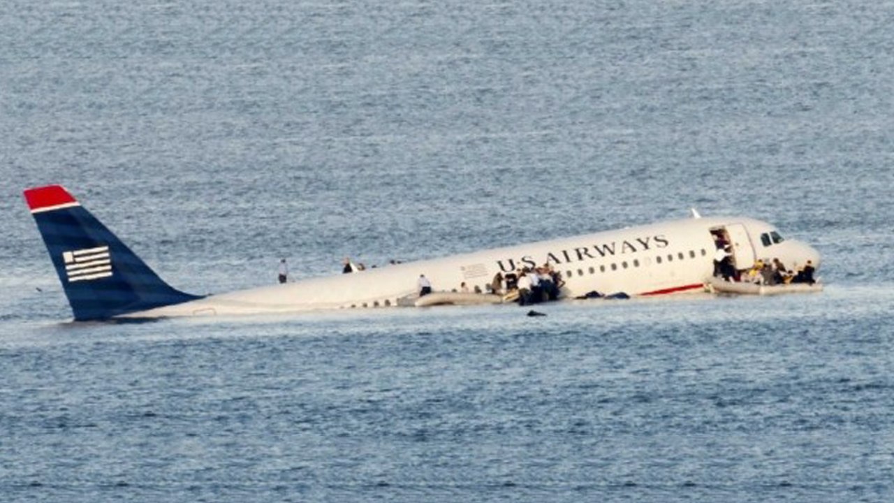 Top 10 Worst Airplane Landings Ever video Dailymotion