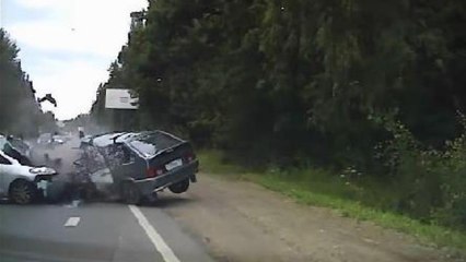 Compilation d'Accidents de Voitures n°362 | Car Crashes Compilation | Août 2016