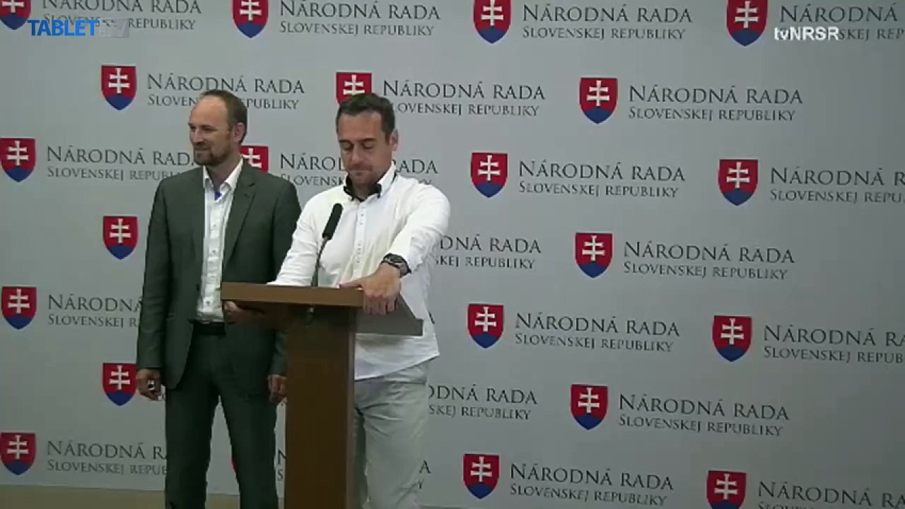 ZÁZNAM: tlačová konferencia poslancov NR SR  J. Viskupiča a J. Rajtára
