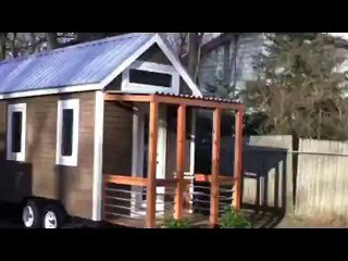 Living Big in A Tiny House - Amazing Tour