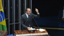 مجلس الشيوخ البرازيلي يصوت على إجراءات عزل روسيف
