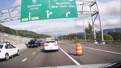 Un poids lourd défonce une dizaine de voitures