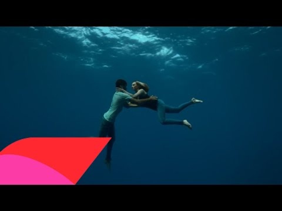 Naughty Boy - Runnin' (Lose It All) ft. Beyoncé, Arrow Benjamin