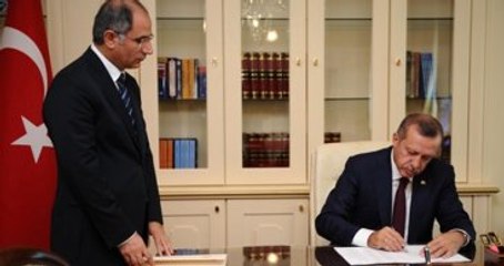 Cumhurbaşkanı Erdoğan Şapkalı "A" İle Efkan Ala'nın Soyadını Telaffuz Ediyordu