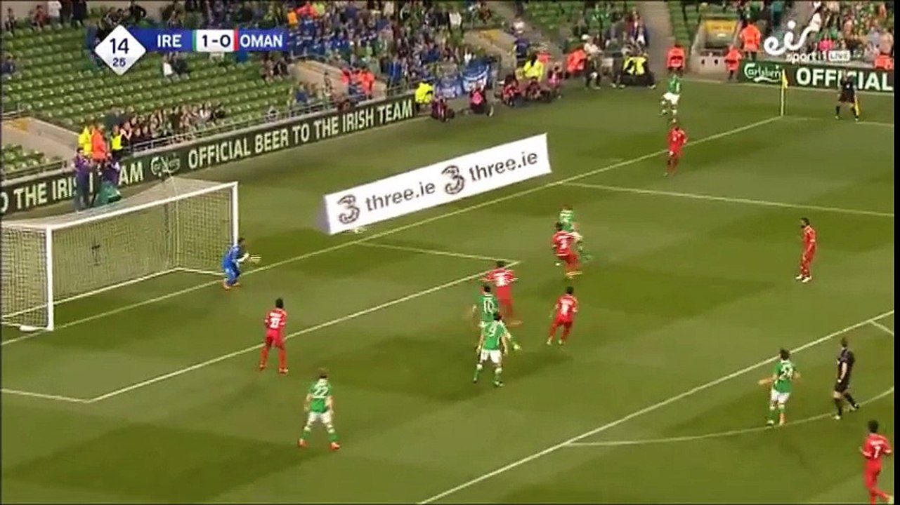Jonathan Walters Hits The Post vs Oman!