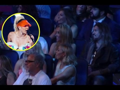 Miley Cyrus' Family React To Nicki Minaj Diss At 2015 MTV VMAs - WATCH