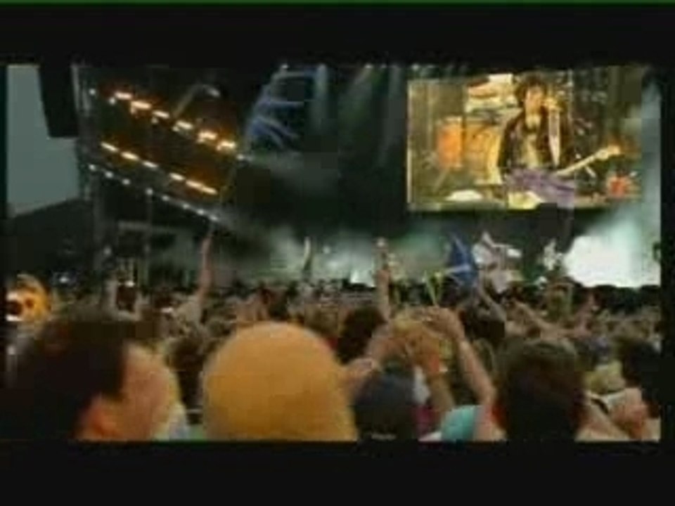The Rolling Stones - Start me up. Isle of wight 2007
