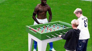 Funny Balotelli's pictures