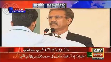 Check the Reaction Of Waseem Akhtar On People Chants “Jo India Ka Yaar Hai Ghaddar Hai”