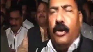 Most Stupid Journalist You Have Ever Seen in Pakistan by Discover news