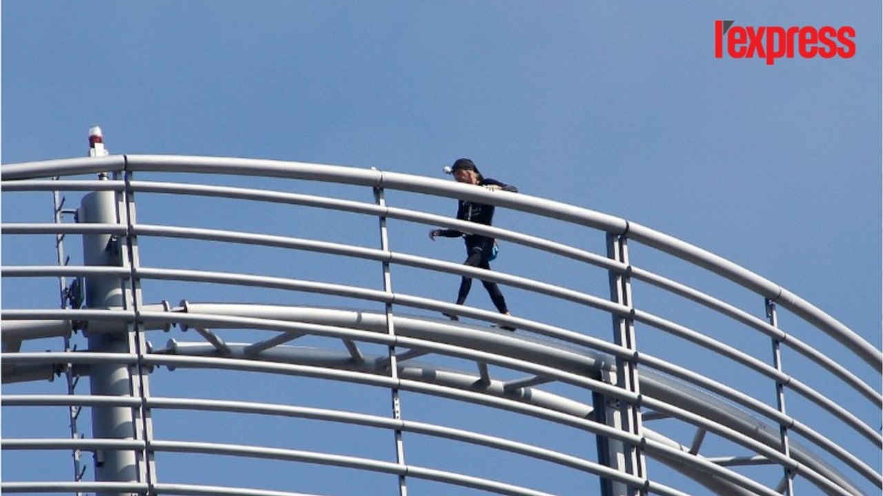Le Spiderman français escalade une tour de 185 m à la Défense