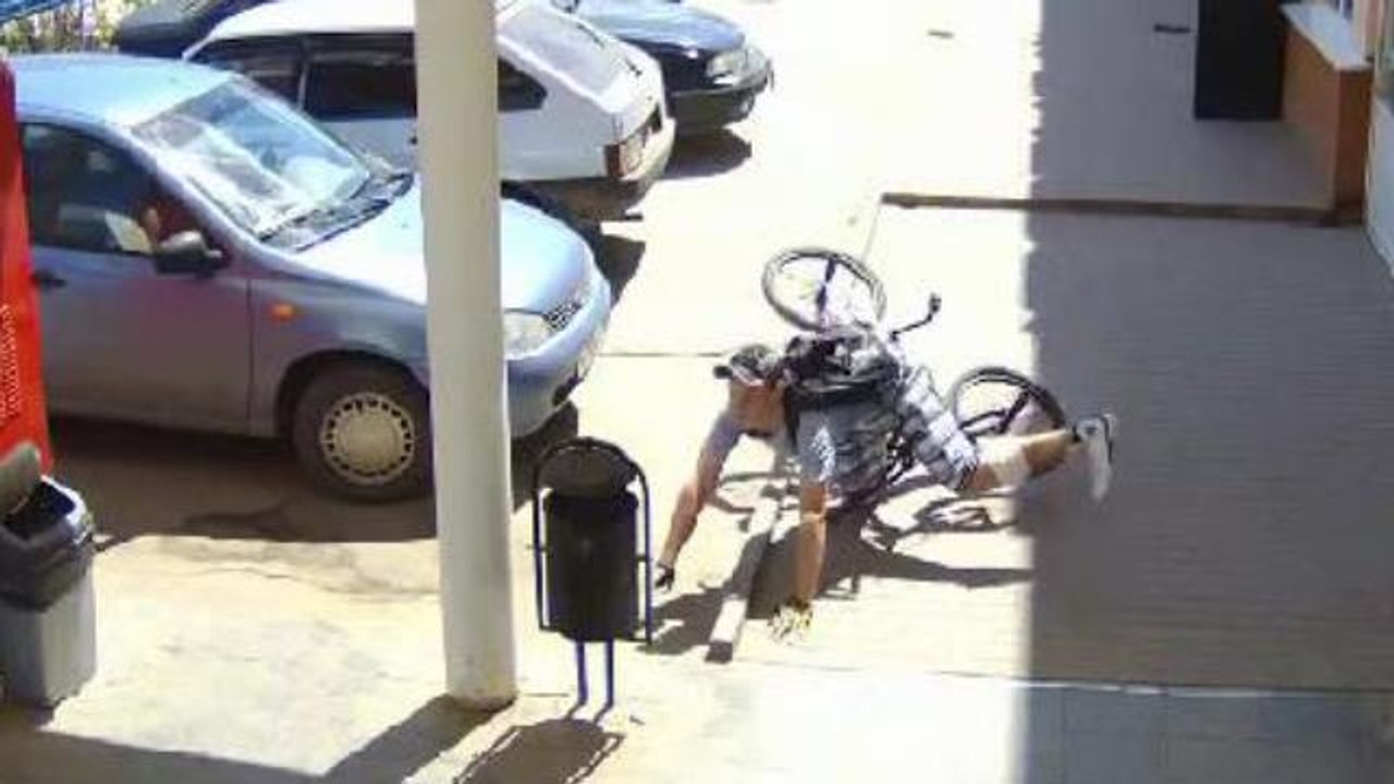 Les bonus insolites sur la route n°4 -Dash Cam Fails & épic road#4