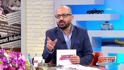 Ebru Yaşar'ın bayrak paylaşımı olay oldu!