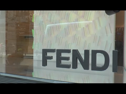 Napoli - Rapina da Fendi in via Filangieri e crollo in piazza Matteotti (31.08.16)
