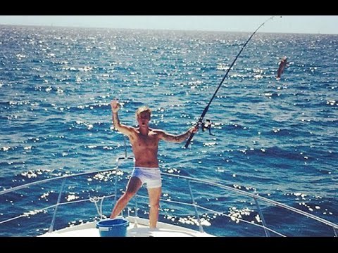 Justin Bieber Strips Down To His Calvin Klein Undies To Go Fishing!