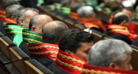 543 Hakim ve Savcı Meslekten İhraç Edildi